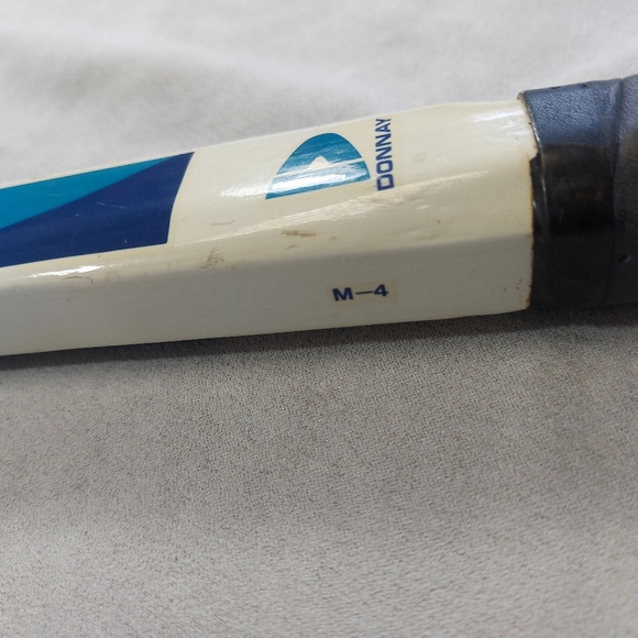 Donnay Comet Sr. Vintage Wood Tennis Racquet - Picture 3 of 7